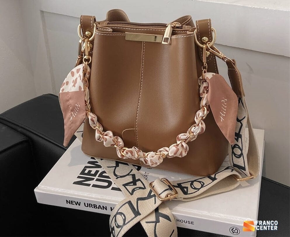Bolsa de Couro Cachecol Elegance - Oferta Especial Bolsa feminina Wiio, Franco Center 