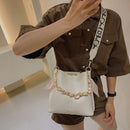 Bolsa de Couro Cachecol Elegance - Oferta Especial Bolsa feminina Wiio, Franco Center 